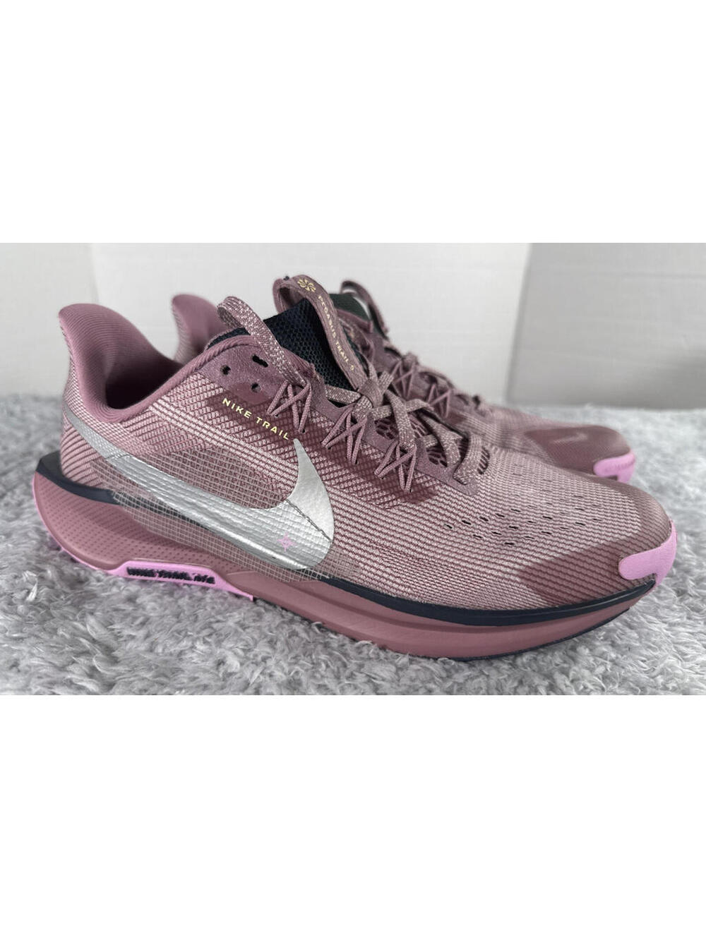 Nike Pegasus Trail 5 GS Plum Dust FV5638-500 Size 7Y (Fits Women’s 8.5)